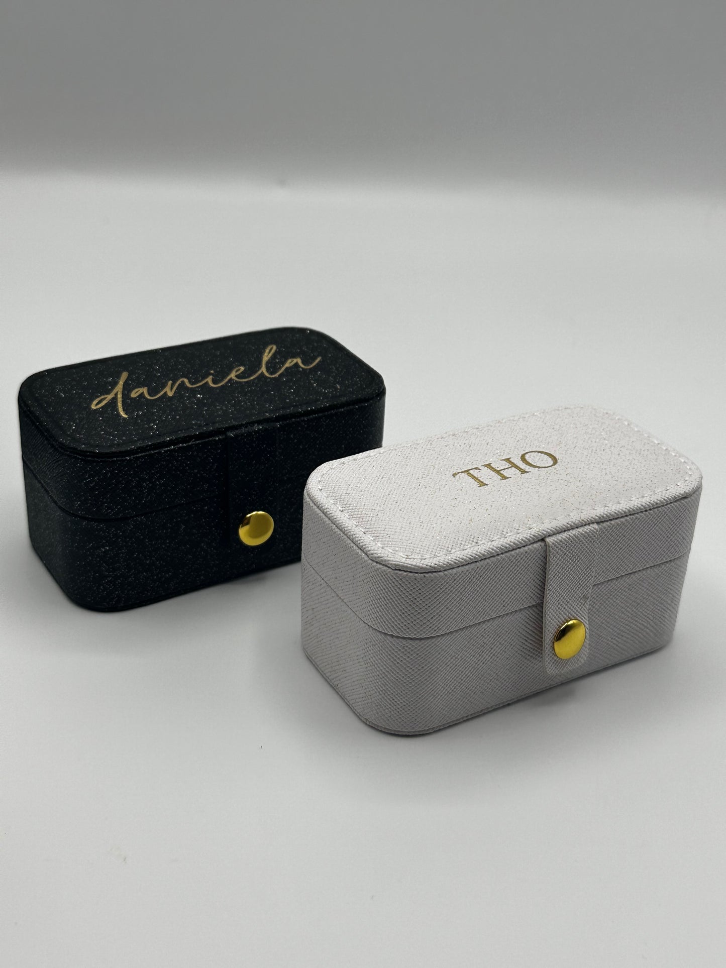 The Milan Mini Jewelry Box – Personalized Small Travel Jewelry Case with Gold or Silver Name, Custom Gift for Her