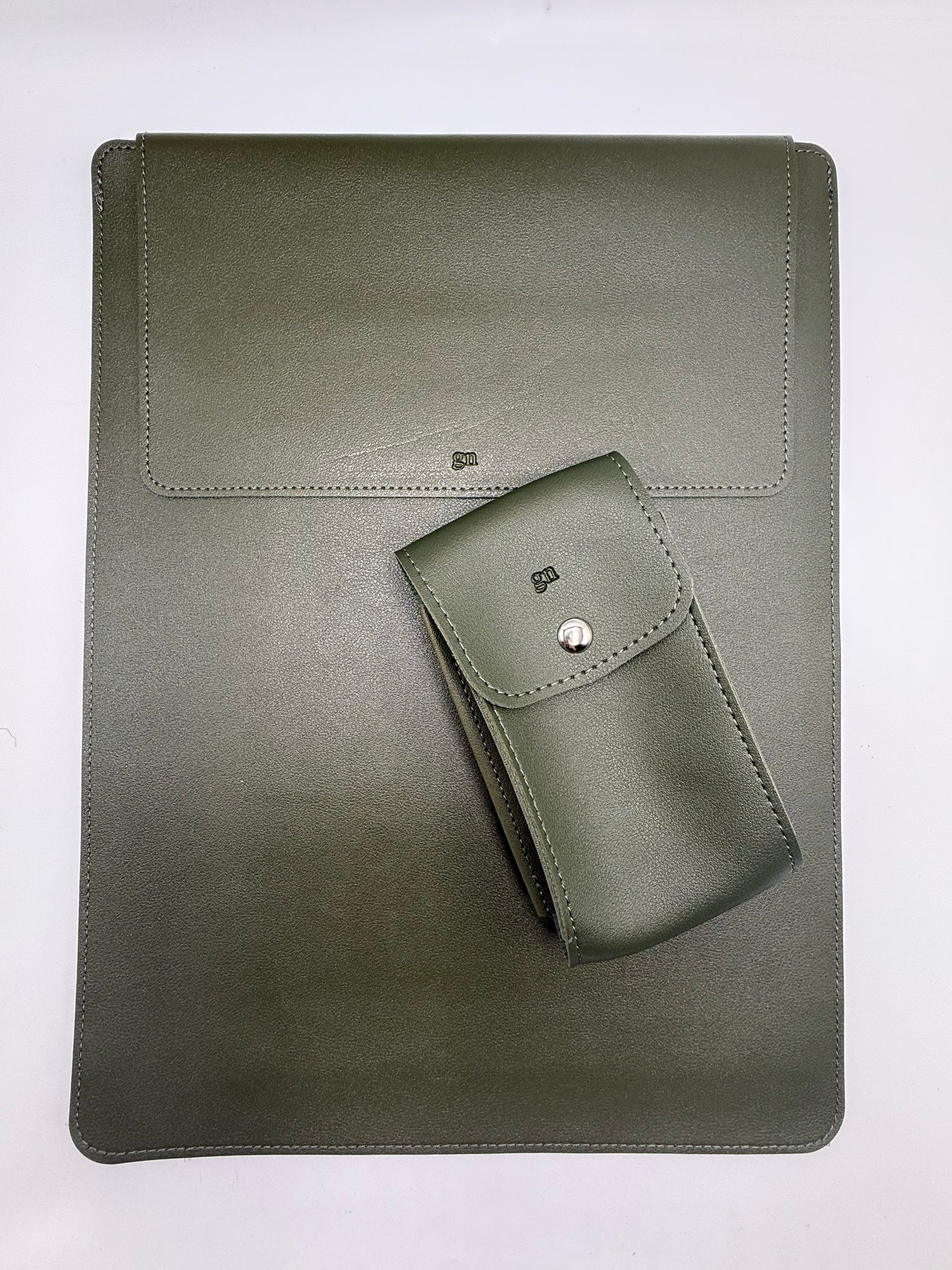 The Nomad Work Set | Custom Debossed Leather Laptop Sleeve Set – Sleeve, Mousepad & Cable Pouch (14/15”)