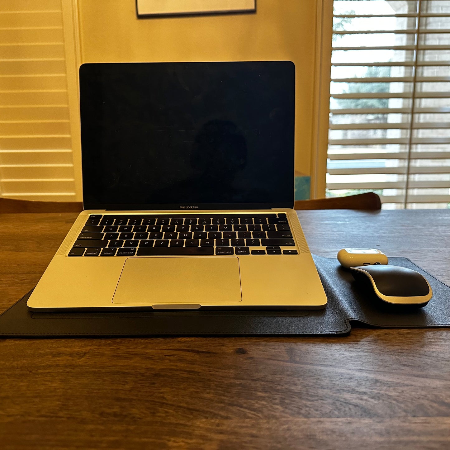 Black PU leather personalized laptop case set for 14/15 inch laptops.